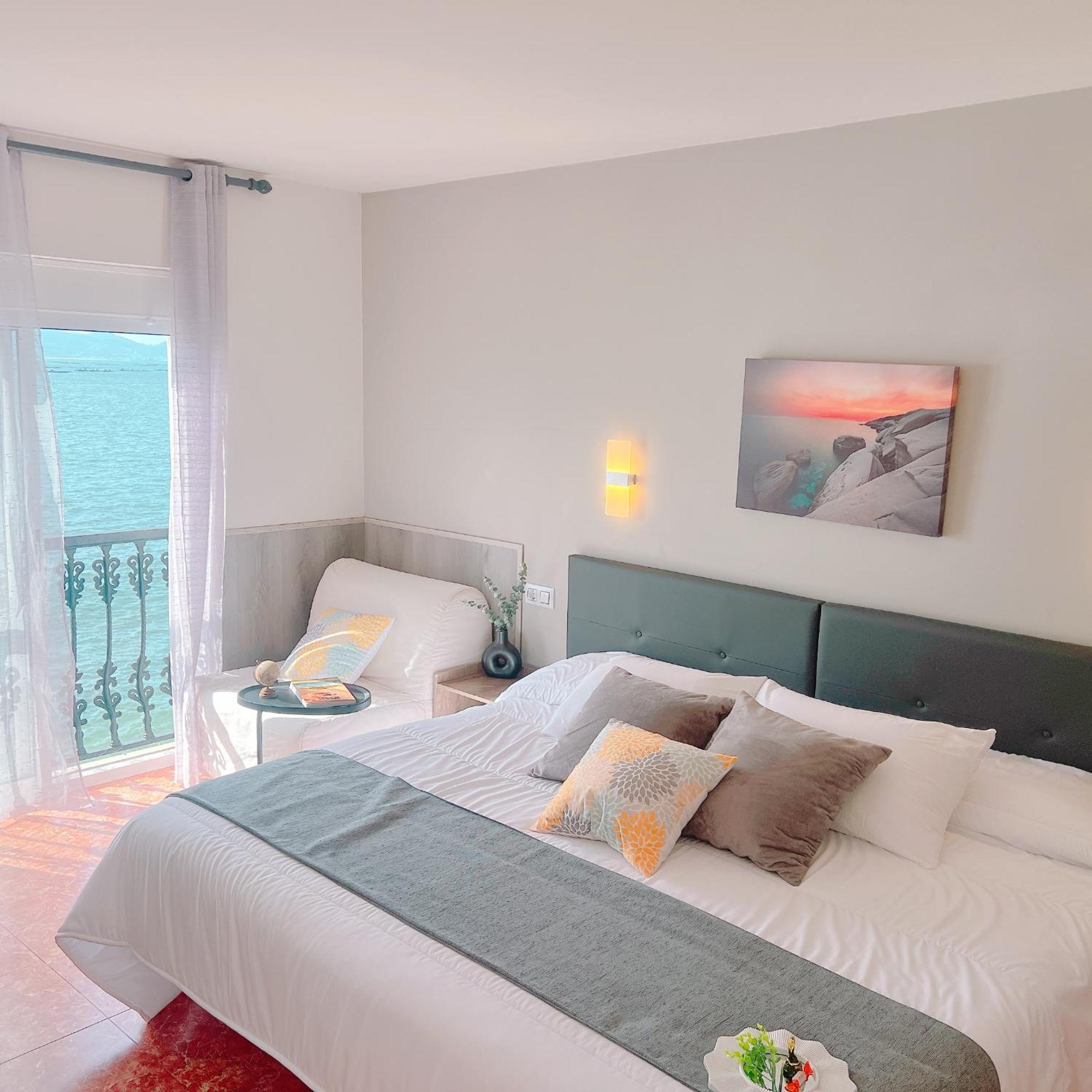 Hotel Marea ポイオ エクステリア 写真